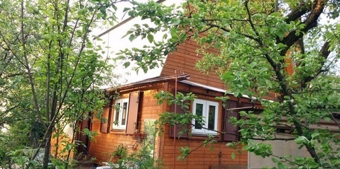Продается летний дом на участке 6 соток в СНТ Мичуринец, г Жуковский, 2400000 руб.