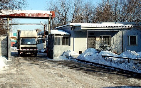 Производственно- складское помещение 710 м. на Батюнинском пр., 6000 руб.