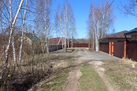 В деревне Красновидово продаётся участок 15 соток двести метров от ., 1150000 руб.