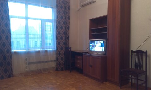 Москва, 1-но комнатная квартира, ул.Садовая-Черногрязская д.11 к2, 25000 руб.