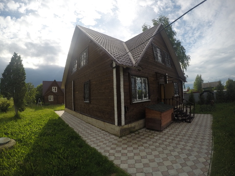 Продается коттедж 2этажа + баня 2этажа+ рубленый дом "пятистенок" Продается коттедж 2этажа + баня 2этажа+ рубленый дом "пятистенок"