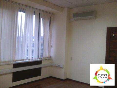 Офисное помещение, третий этаж, общей площадью 9,7 кв, 14400 руб.