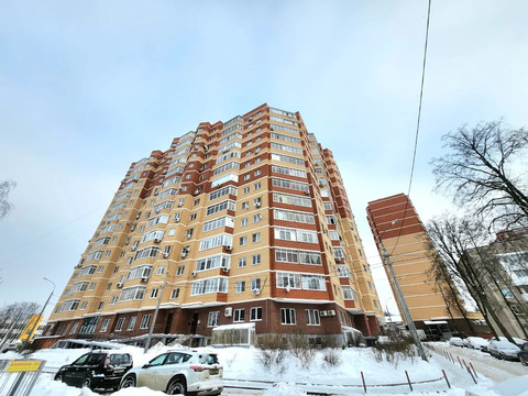 Двухуровневая квартира в Новой Москве у леса.