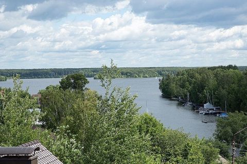 Продается красивый дом, с видом на Пироговское водохранилище, 10 км. ., 168000000 руб.