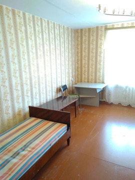 Сдается хорошая светлая и чистая комната 21 кв.м., 10000 руб.