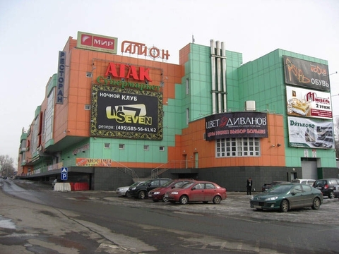 Продается торговое помещение 48 м, находящееся на первом этаже в трц ., 11400000 руб.