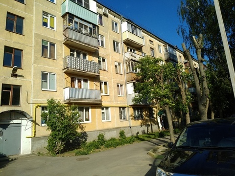 Серпухов, 2-х комнатная квартира, ул. Российская д.14, 2300000 руб.