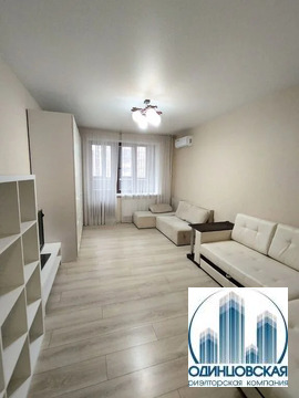 Одинцово, 1-но комнатная квартира, ул. Триумфальная д.8, 8300000 руб.