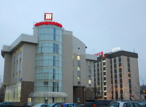 Здание (B+), 4 942 м Здание (B+), 4 942 м