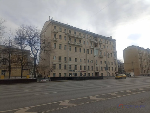 Продажа офиса, ул. Якиманка Большая, 111990000 руб.