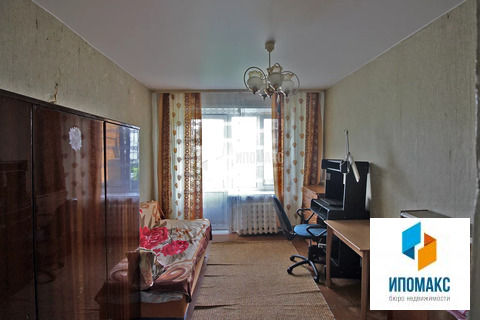 Продается комната в 5-комнатной квартире, 1200000 руб.