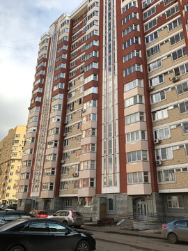 Коммунарка, 1-но комнатная квартира, ул. Лазурная д.10, 5600000 руб.