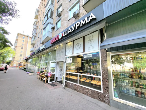 Продажа торгового помещения на первой линии ул. Люсиновская