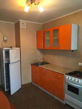 Зеленоградский, 2-х комнатная квартира, ул. Островского д.12, 18000 руб.