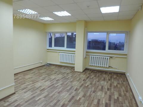 Офис в торгово-офисном центре в 50 метрах от ст, 11000 руб.
