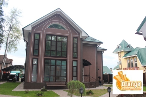 Продается 3-х этажный коттедж в кп Изумрудный город Ногинского района, 20000000 руб.