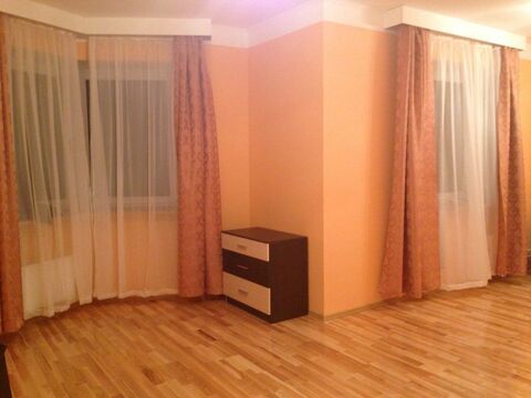 Свердловский, 1-но комнатная квартира, Березовая д.2, 2630000 руб.