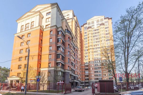 Продаю двухуровневую квартиру Продаю двухуровневую квартиру