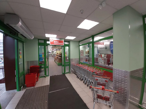 Продажа помещения с арендатором супермаркет "Пятерочка", 130000000 руб.