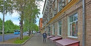 Снять офис с ремонтом, 105 кв.м, в 2 минутах ходьбы от станции метро, 11429 руб.