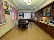 Продажа 3-х этажного дома, 48900000 руб.