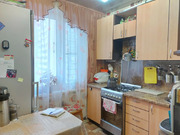 Продаются 2 комнаты в 3-х комнатной кв-ре в 2 мин. пешком от метро., 7500000 руб.
