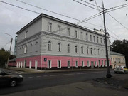 Сдается отдельно стоящее здание 2000 м2 в центре г. Серпухов, ул. 1-я, 6000 руб.