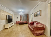 Москва, 5-ти комнатная квартира, ул. Маршала Тимошенко д.17к2, 57500000 руб.