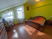 Продается уютный двухэтажный жилой дом 199,7м2 на участке 6.7 м2 соток, 27000000 руб.