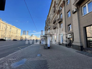 Продажа Торгового помещения на первой линии, 138000000 руб.