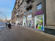 Продажа Торгового помещения на первой линии, 138000000 руб.