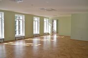 Вашему вниманию предлагаю особняк в аренду площадью 1800 кв. м., 22000 руб.