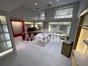 Продажа Торгового помещения на первой линии, 138000000 руб.