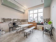 Продажа дома 450.0м с отделкой в 8км от МКАД, 64700000 руб.