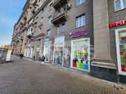 Продажа Торгового помещения на первой линии, 138000000 руб.